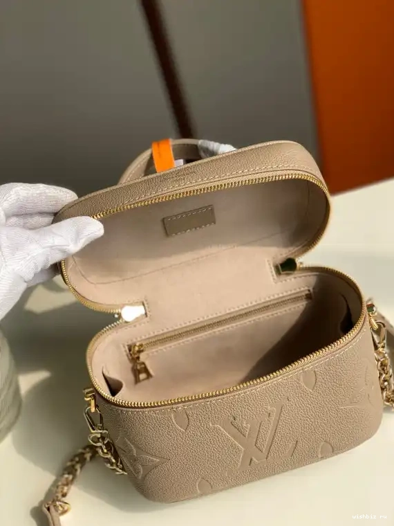WIS LOUIS VUITTON PM VANITY 0327